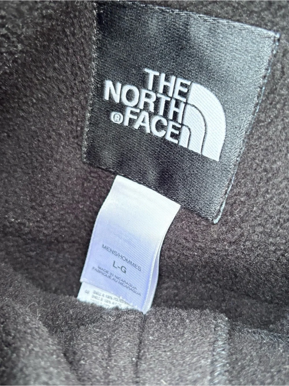 The North Face Men's Black Fleece & Nylon Vest